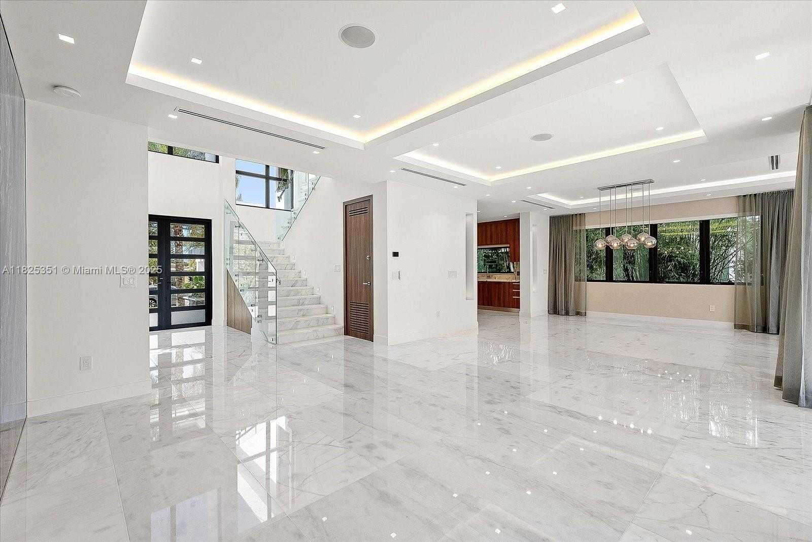 Small Image of 1311 STILLWATER DR, Miami Beach Number 10