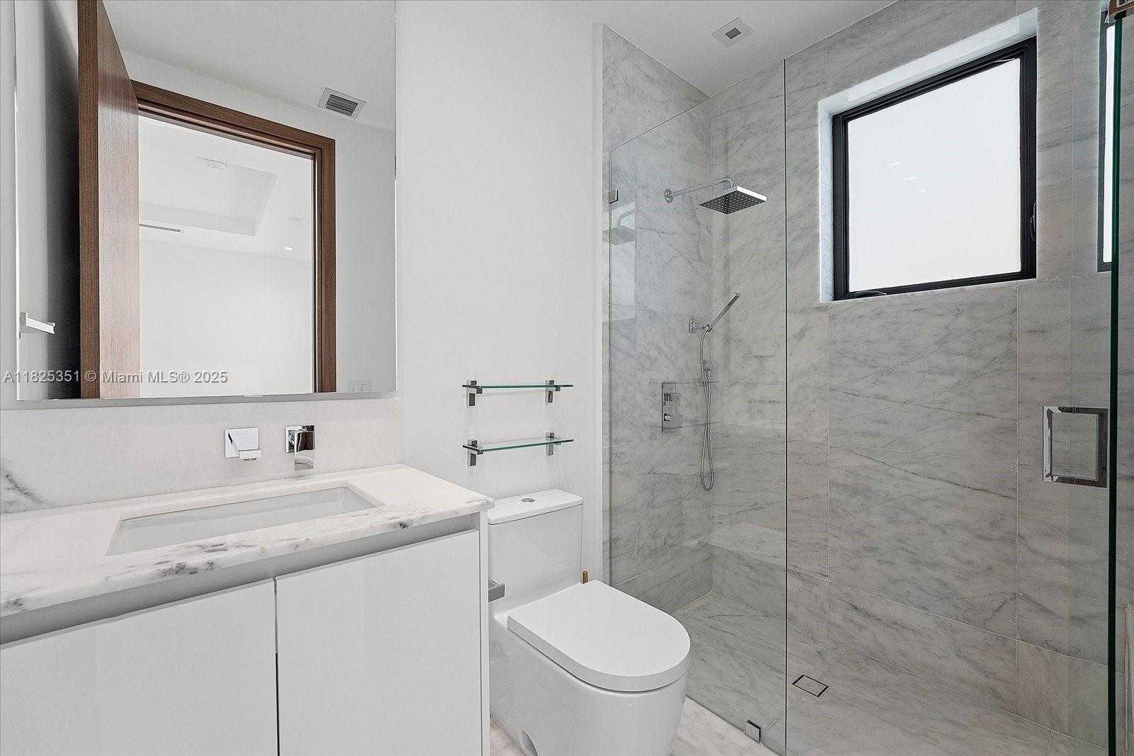 Small Image of 1311 STILLWATER DR, Miami Beach Number 15