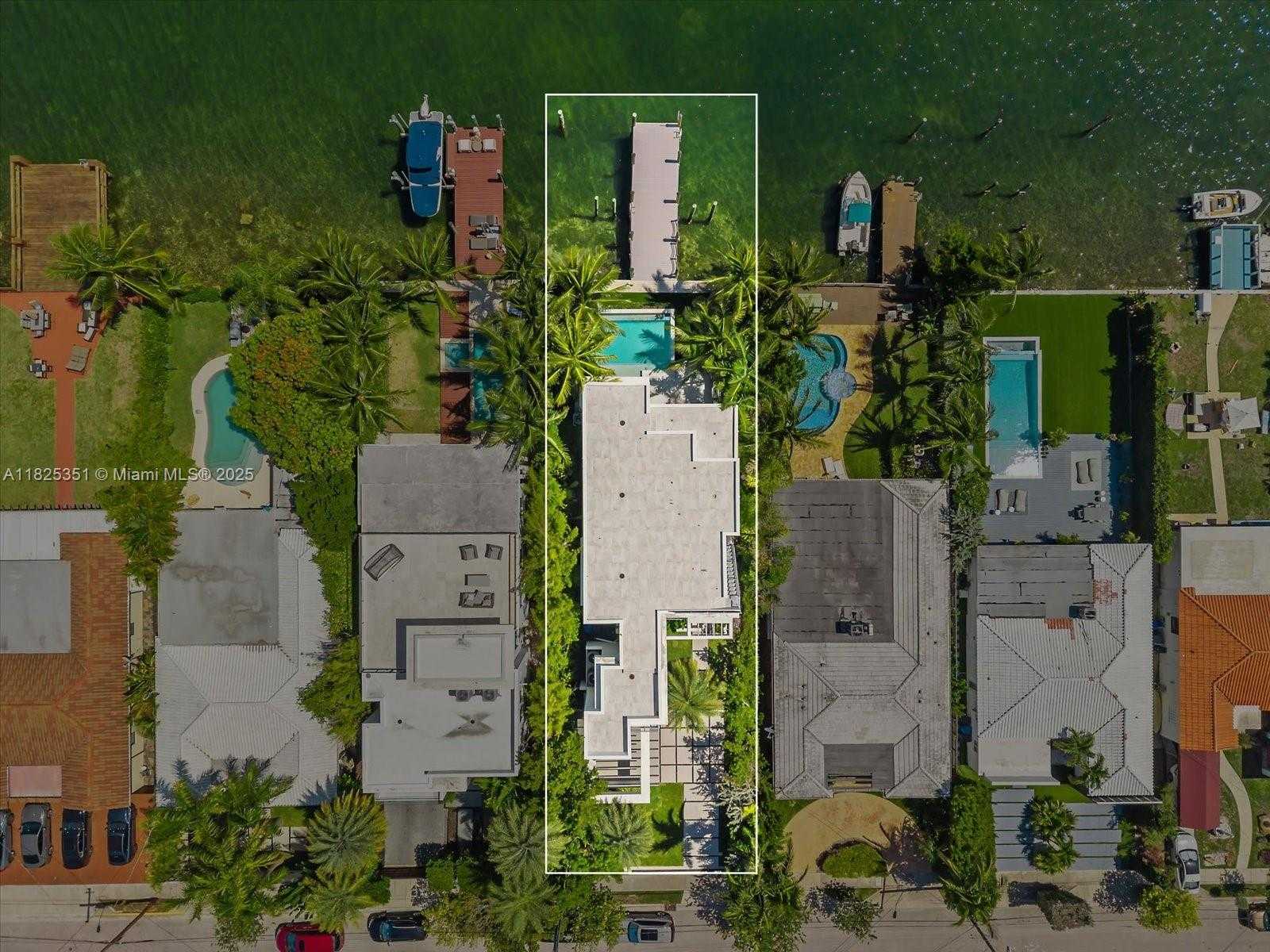 Small Image of 1311 STILLWATER DR, Miami Beach Number 20