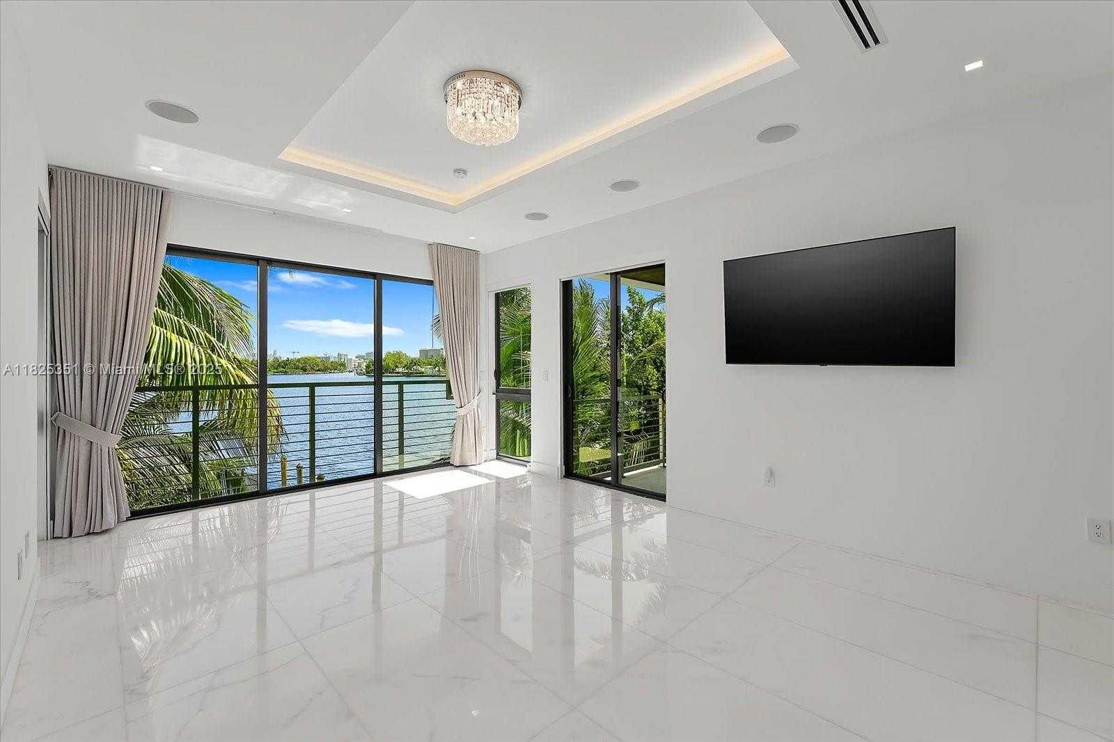 Small Image of 1311 STILLWATER DR, Miami Beach Number 26