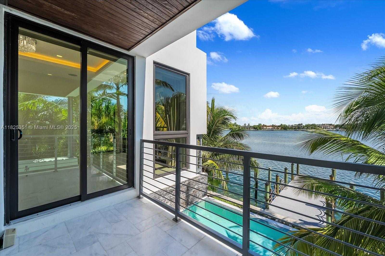 Small Image of 1311 STILLWATER DR, Miami Beach Number 28