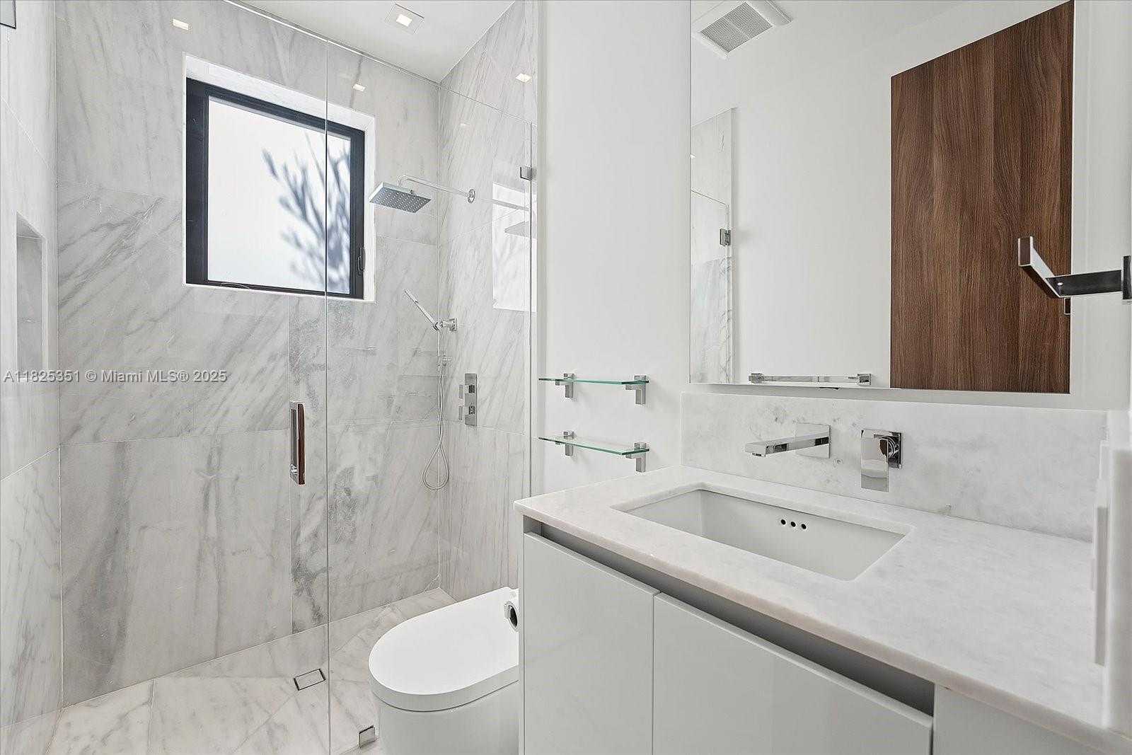 Small Image of 1311 STILLWATER DR, Miami Beach Number 36