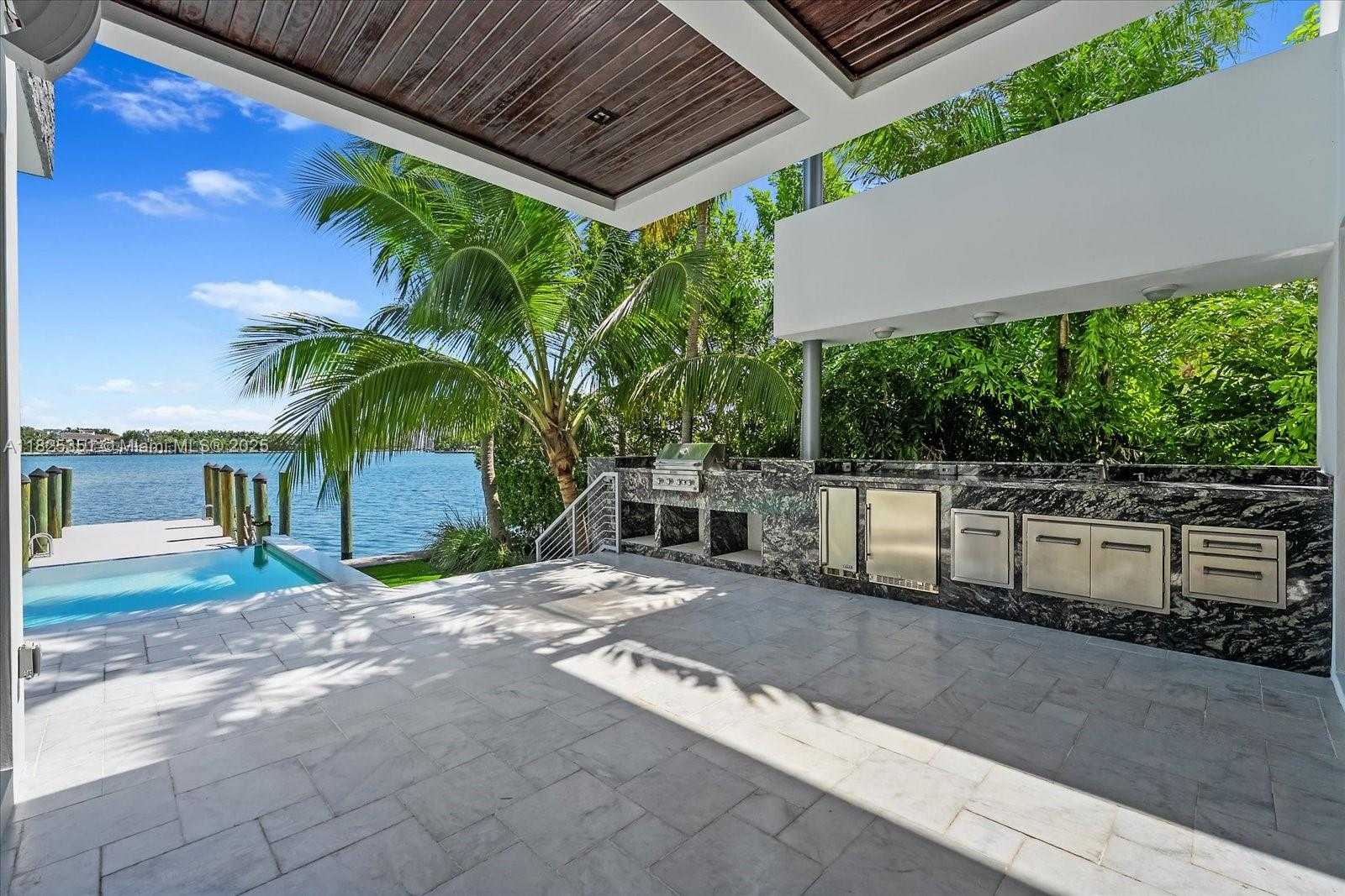 Small Image of 1311 STILLWATER DR, Miami Beach Number 40