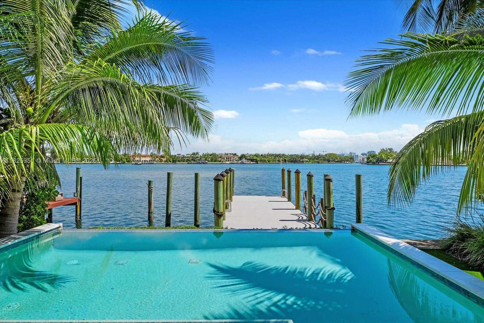 Small Image of 1311 STILLWATER DR, Miami Beach Number 41
