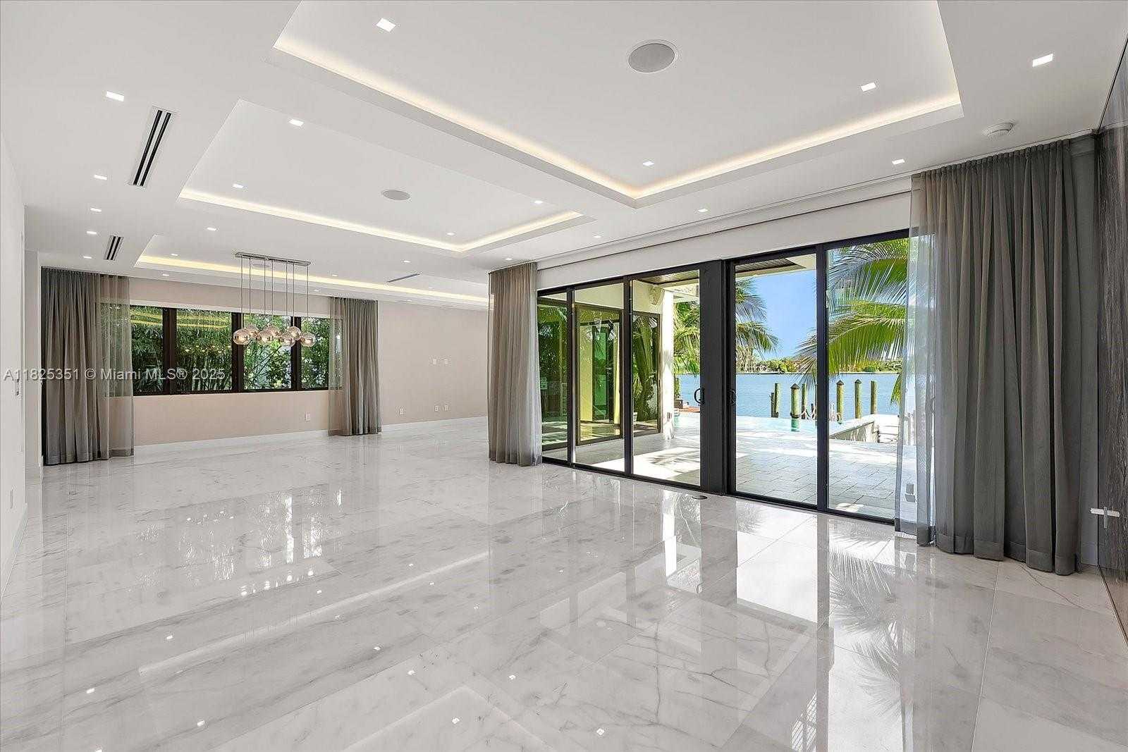 Small Image of 1311 STILLWATER DR, Miami Beach Number 8