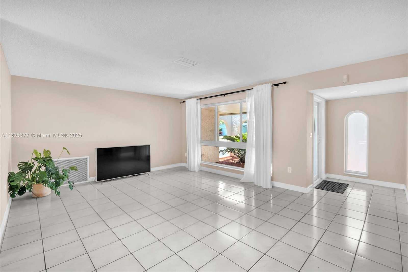 Small Image of 9200 SOUTH WEST 54TH ST, Cooper City Number 19