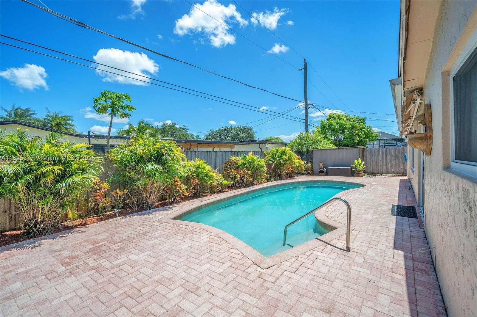 Small Image of 9200 SOUTH WEST 54TH ST, Cooper City Number 29