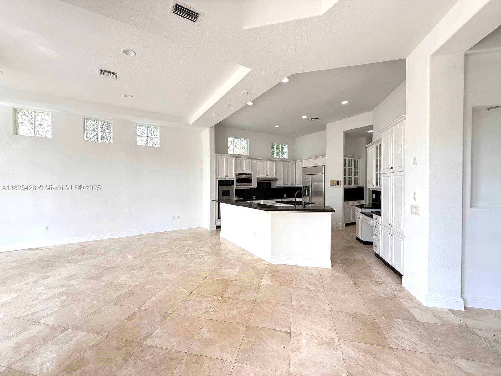 Small Image of 996 SANIBEL DR, Hollywood Number 23