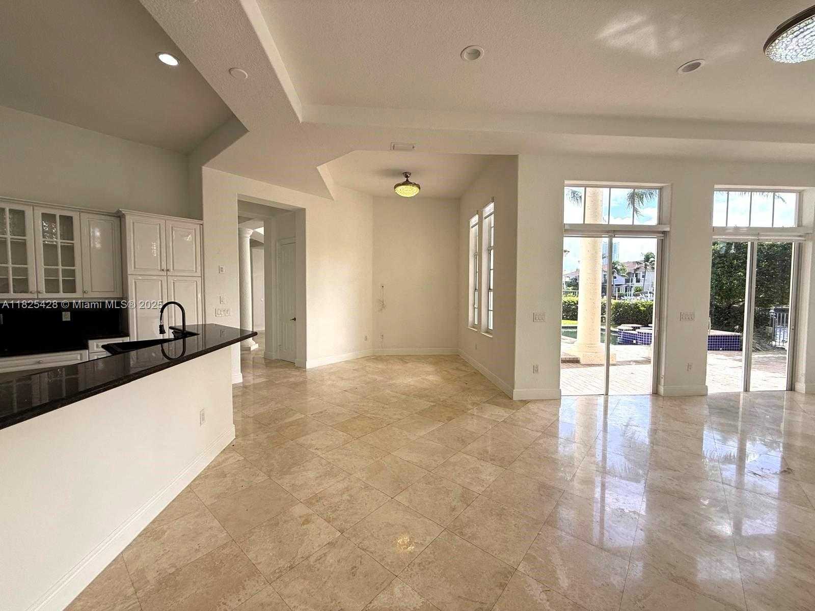 Small Image of 996 SANIBEL DR, Hollywood Number 27