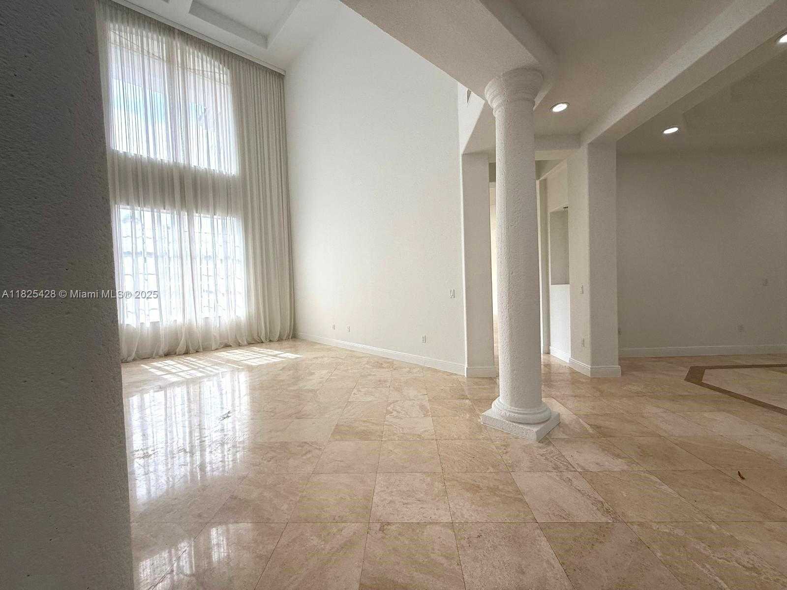 Small Image of 996 SANIBEL DR, Hollywood Number 35