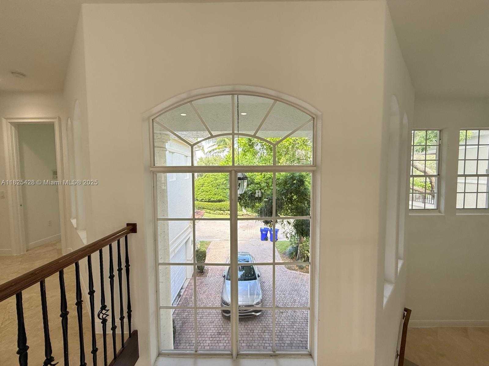 Small Image of 996 SANIBEL DR, Hollywood Number 59