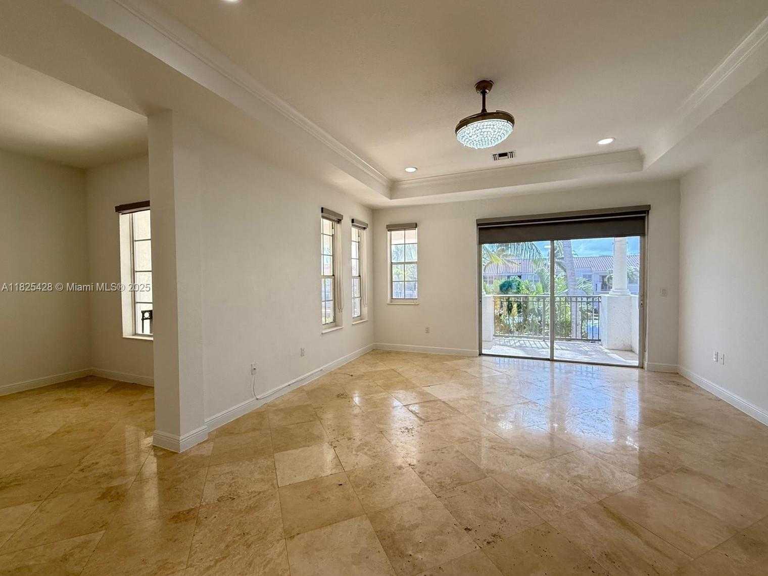 Small Image of 996 SANIBEL DR, Hollywood Number 60