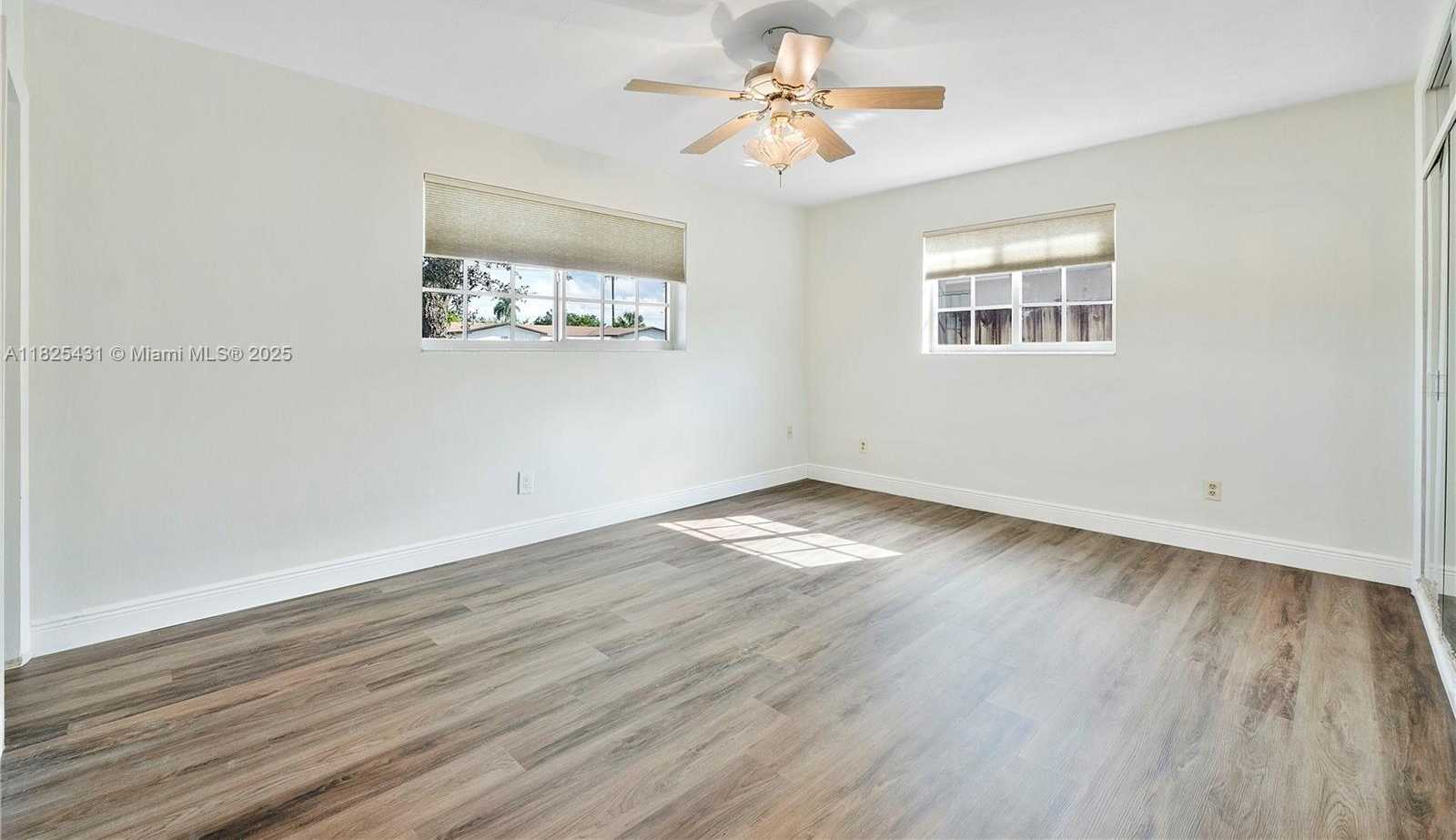 Small Image of 8220 NORTH WEST 24TH CT, Pembroke Pines Number 12