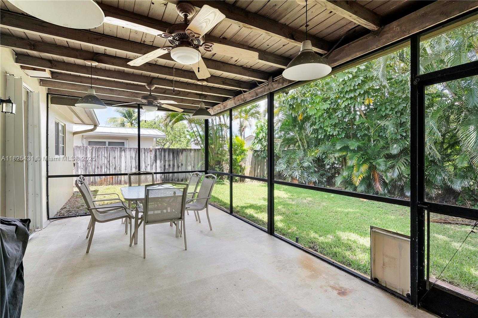 Small Image of 8220 NORTH WEST 24TH CT, Pembroke Pines Number 18