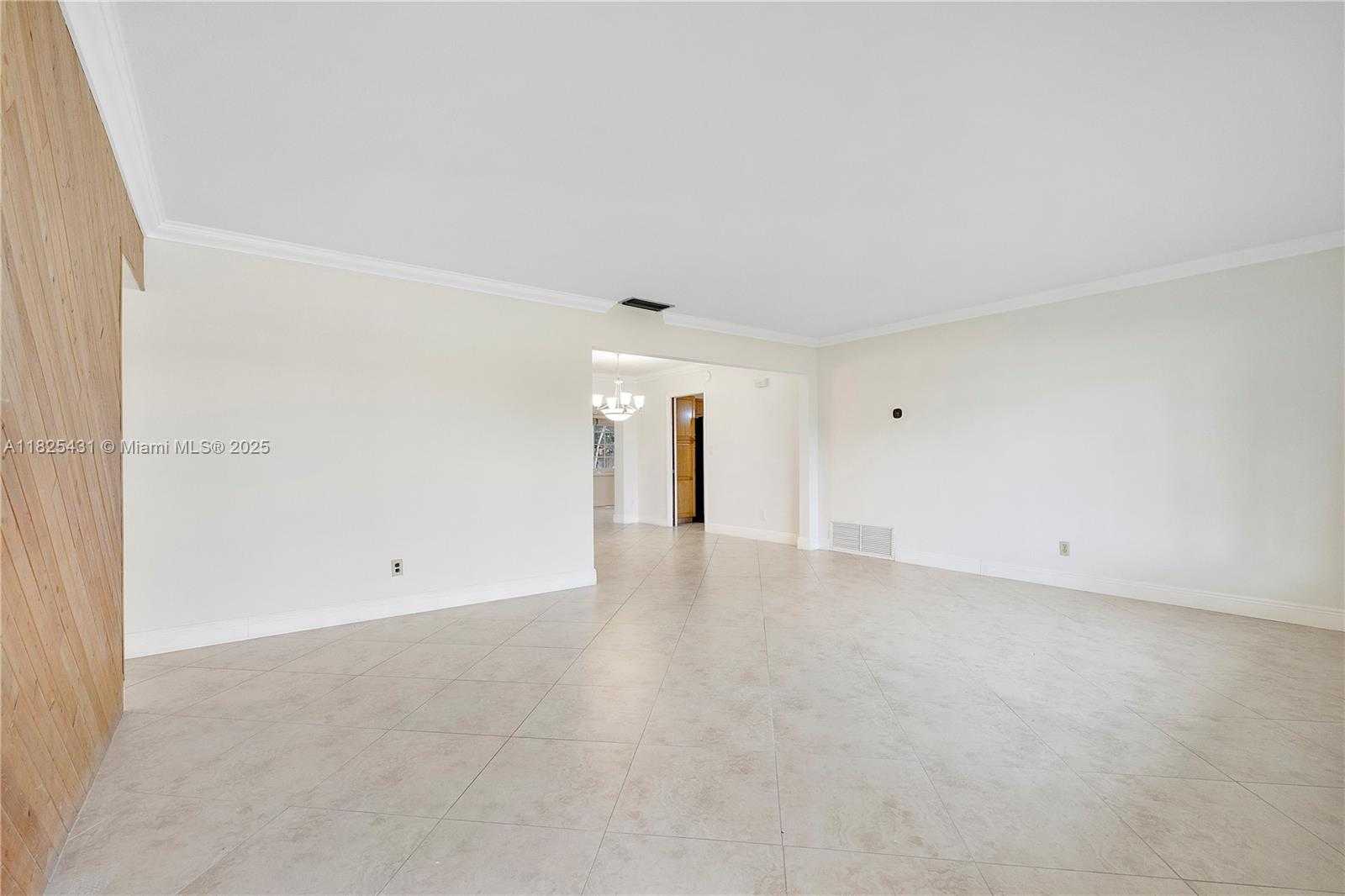 Small Image of 8220 NORTH WEST 24TH CT, Pembroke Pines Number 3