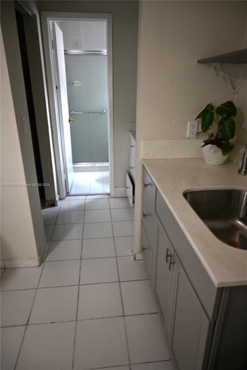 Small Image of 18325 SOUTH WEST 114TH CT, Miami Number 10