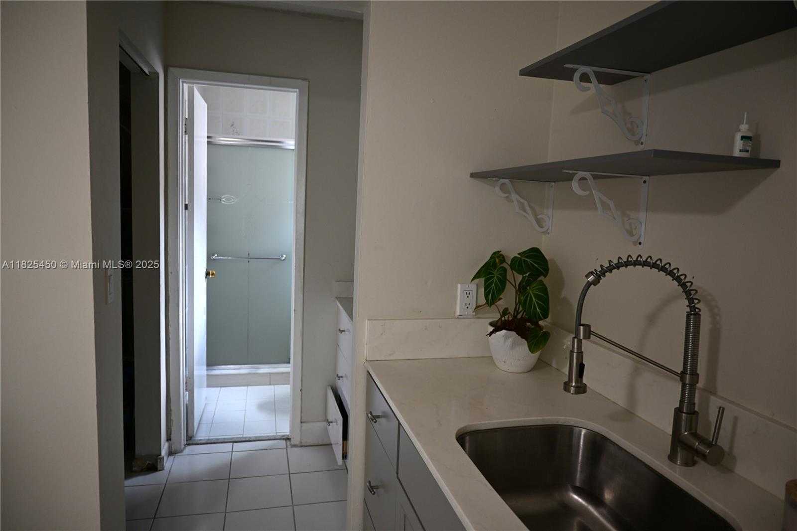 Small Image of 18325 SOUTH WEST 114TH CT, Miami Number 12