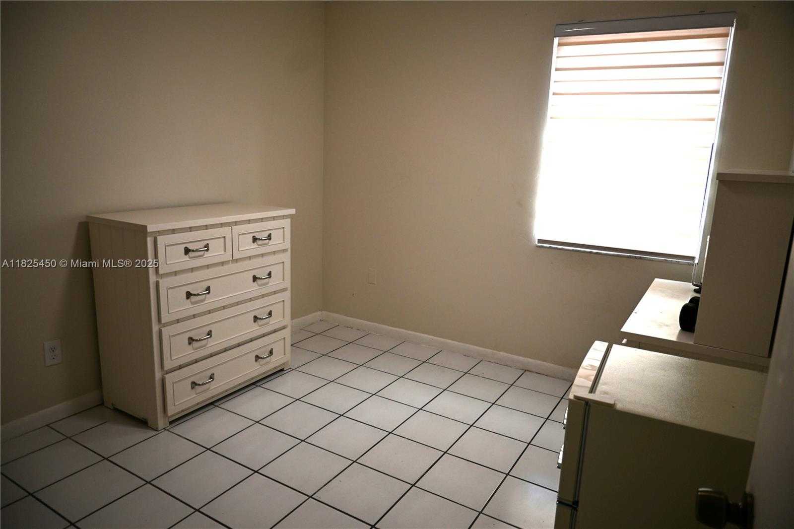 Small Image of 18325 SOUTH WEST 114TH CT, Miami Number 20