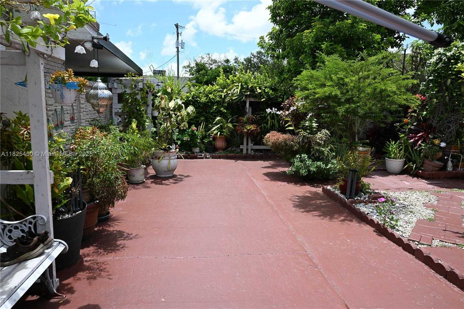 Small Image of 18325 SOUTH WEST 114TH CT, Miami Number 23