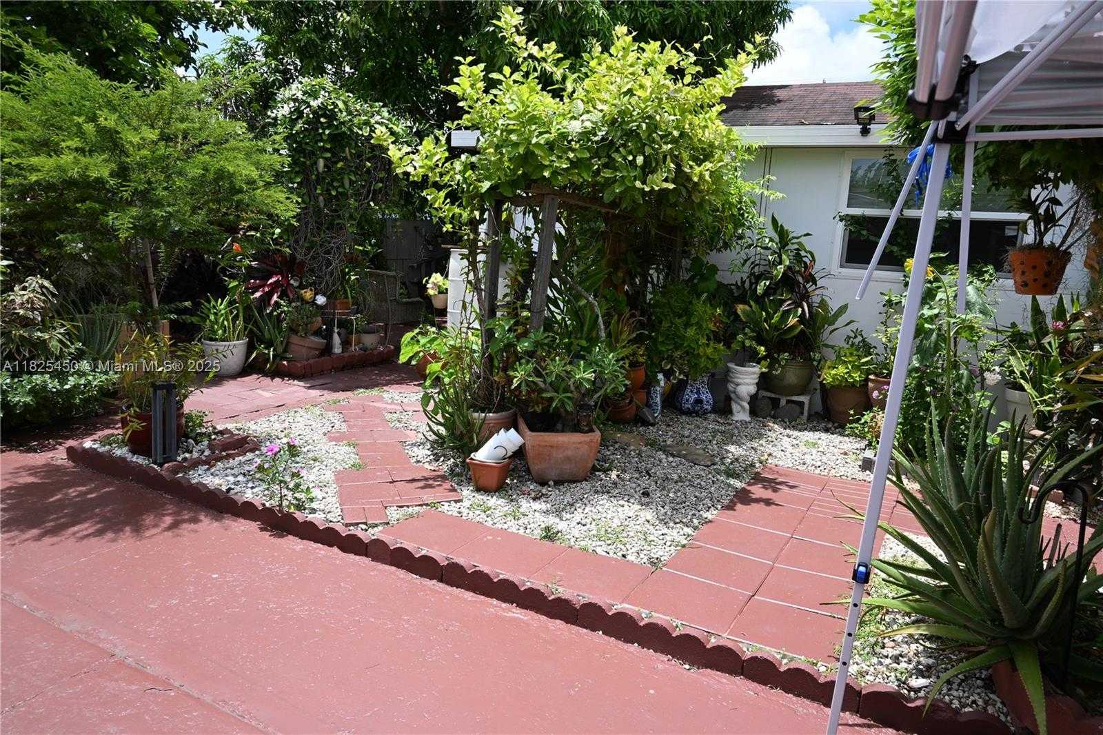 Small Image of 18325 SOUTH WEST 114TH CT, Miami Number 24