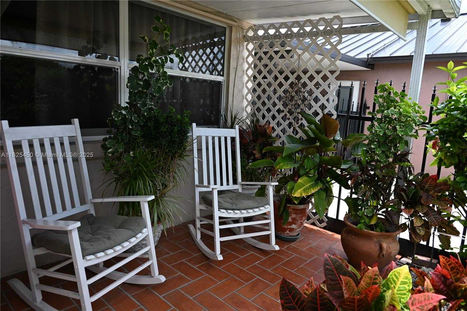 Small Image of 18325 SOUTH WEST 114TH CT, Miami Number 4