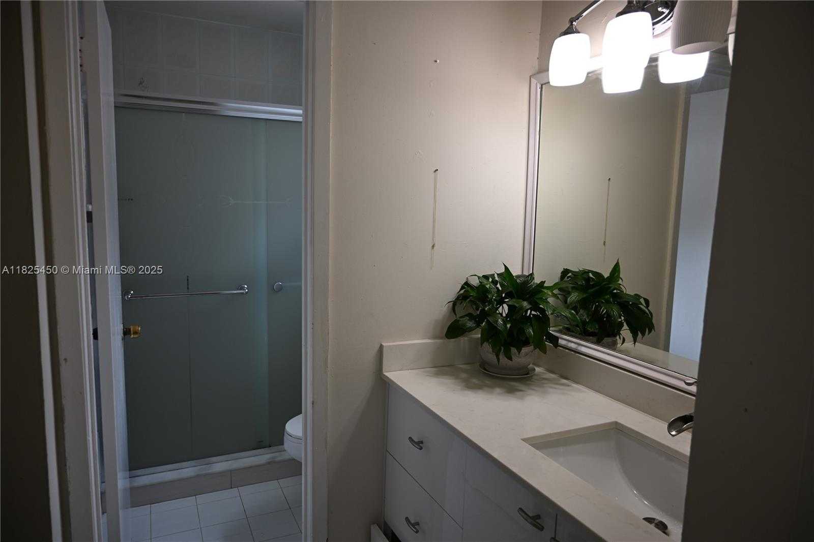 Small Image of 18325 SOUTH WEST 114TH CT, Miami Number 9