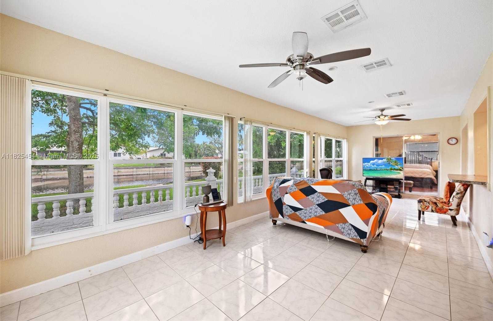 Small Image of 6905 NORTH WEST 73RD ST, Tamarac Number 10