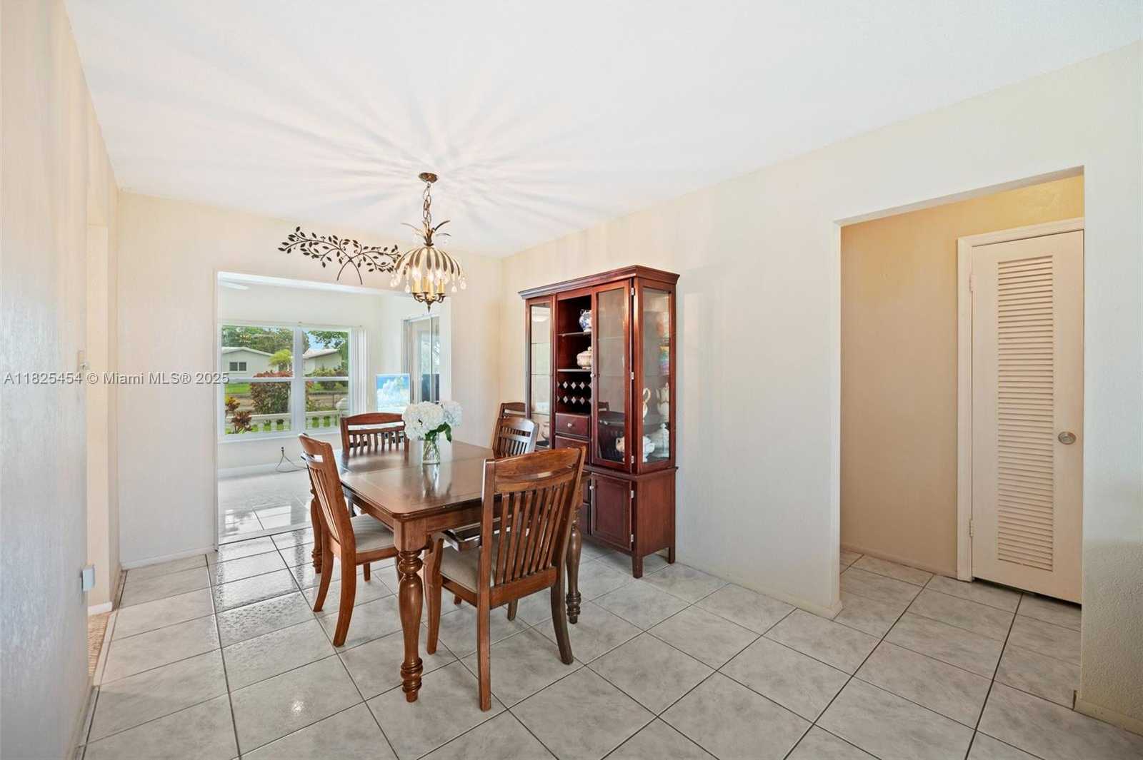 Small Image of 6905 NORTH WEST 73RD ST, Tamarac Number 5