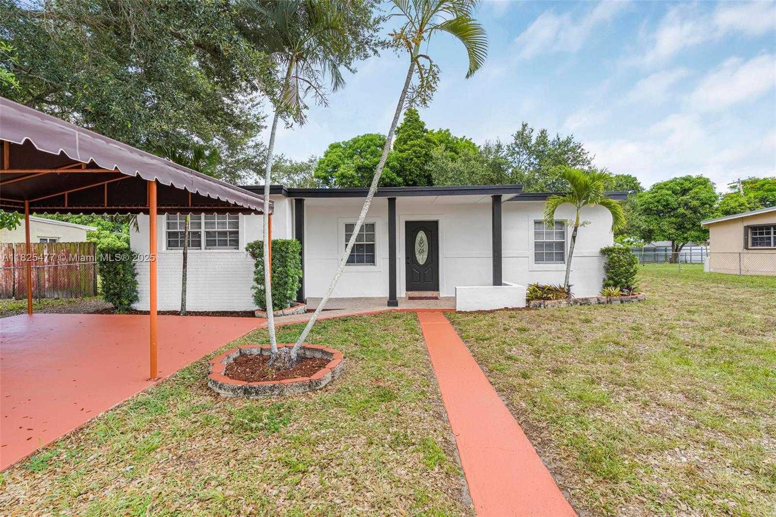 Small Image of Miami Gardens Number 5