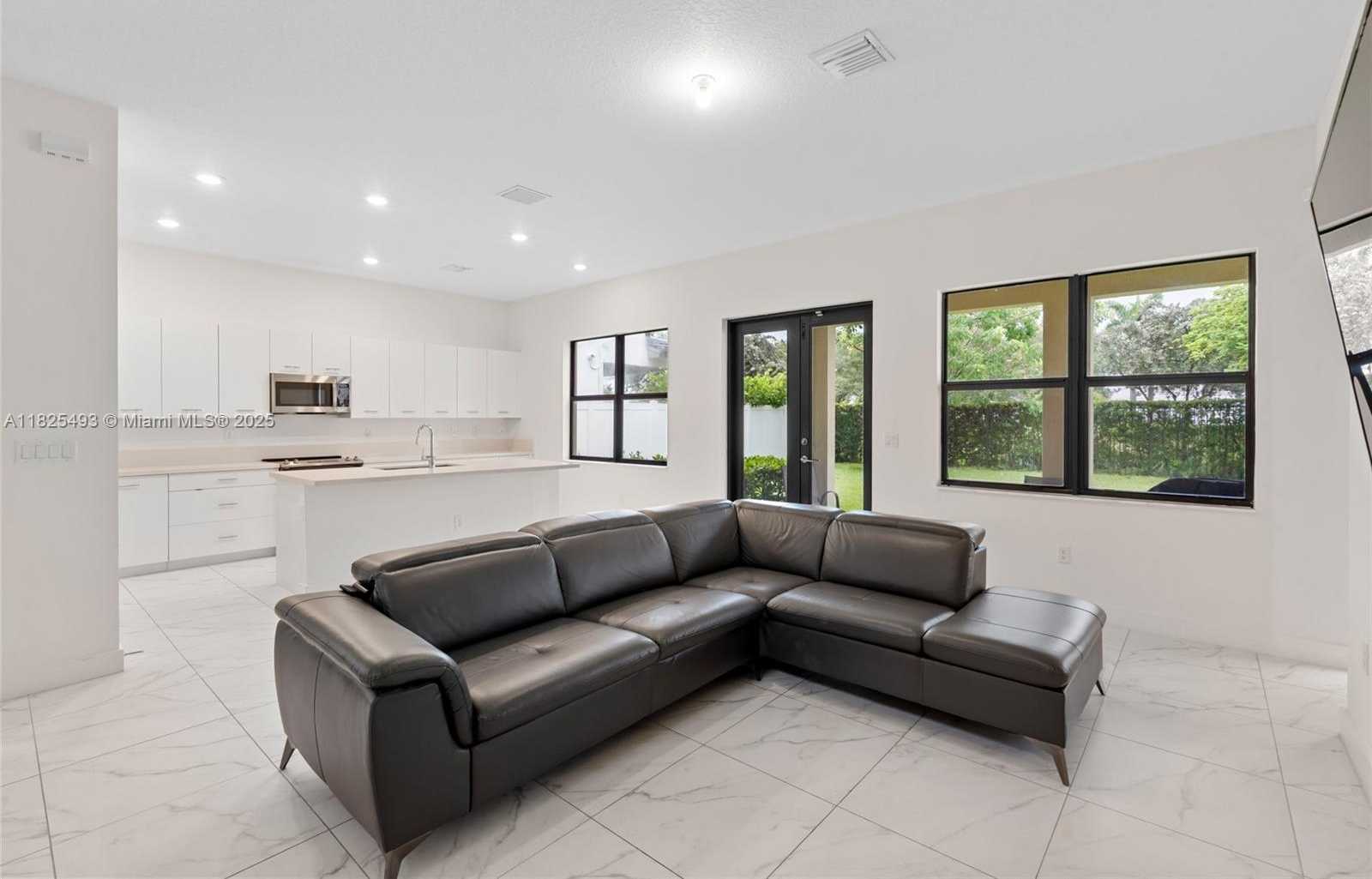 Small Image of 4349 SOUTH WEST 173RD AVE, Miramar Number 20