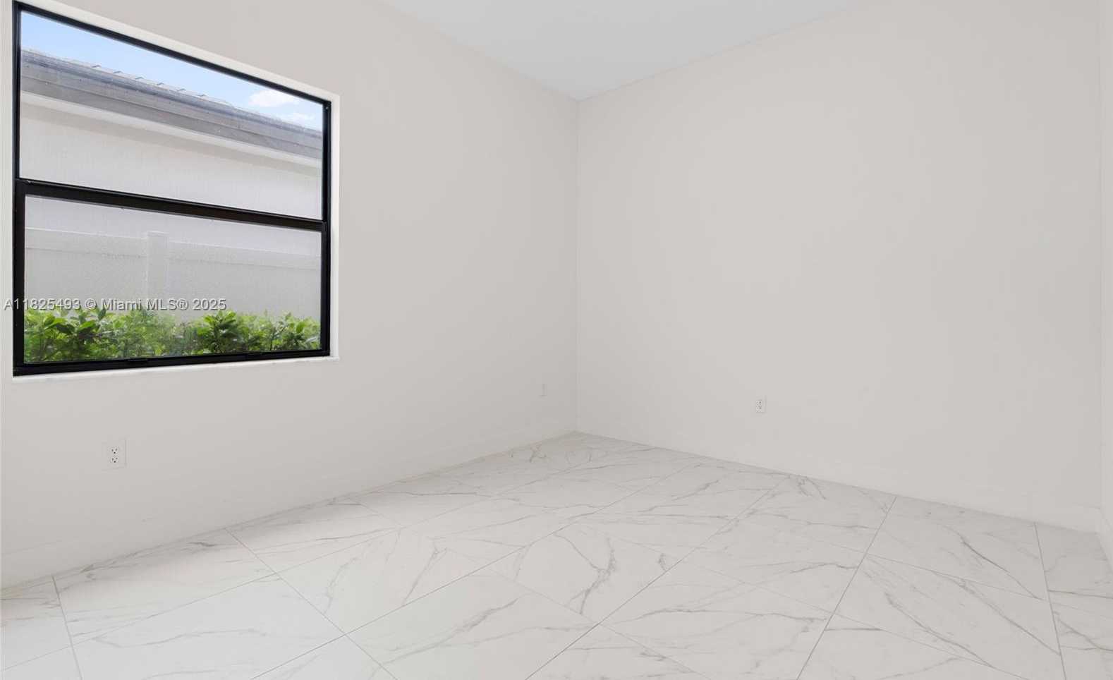Small Image of 4349 SOUTH WEST 173RD AVE, Miramar Number 25