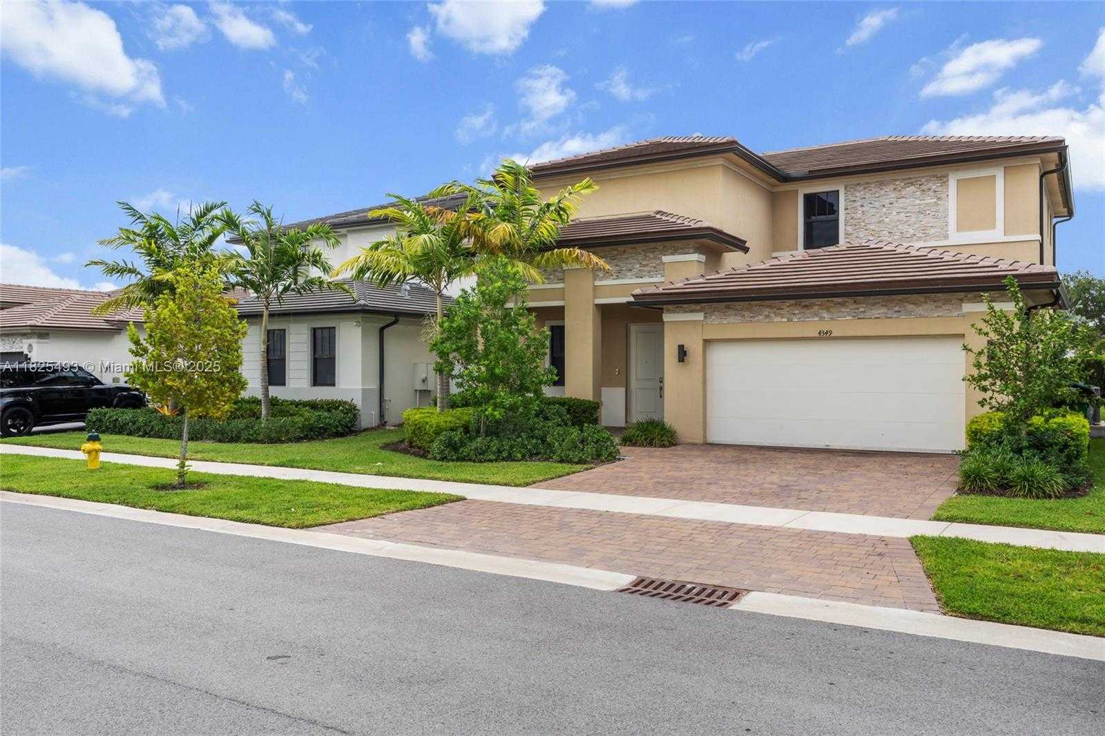 Small Image of 4349 SOUTH WEST 173RD AVE, Miramar Number 3