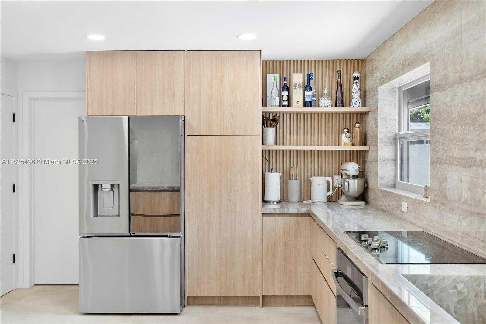 Small Image of 417 NORTH HIGHLAND DR, Hollywood Number 10