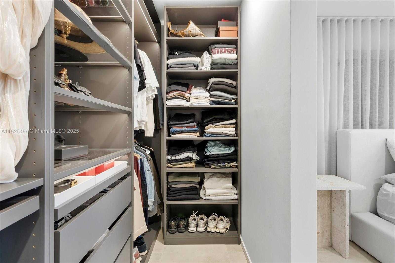 Small Image of 417 NORTH HIGHLAND DR, Hollywood Number 21