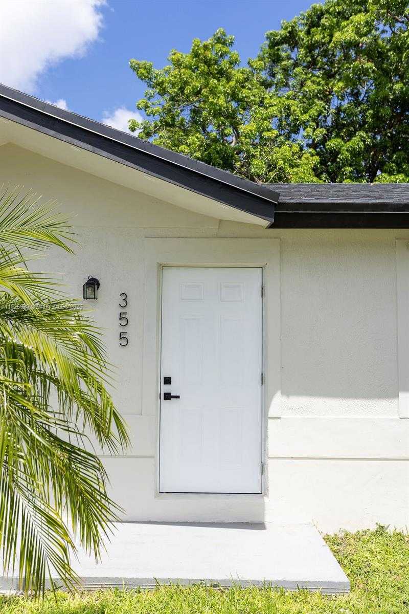 Small Image of 355 SOUTH WEST 17TH AVE, Homestead Number 4