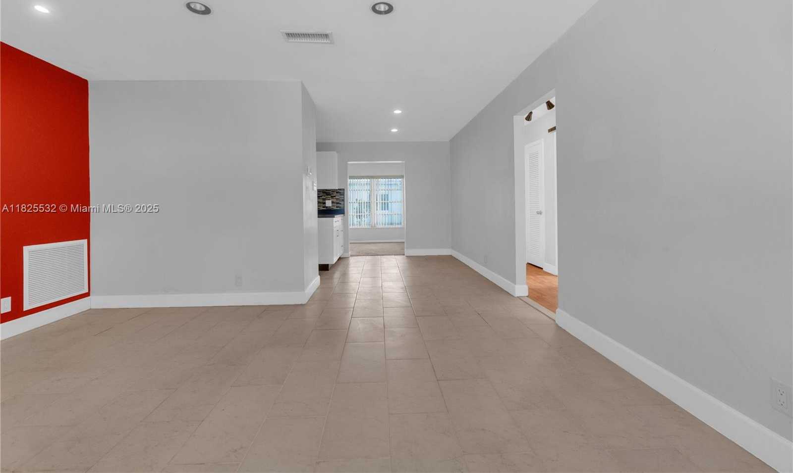Small Image of 6915 NORTH WEST 17TH ST, Margate Number 14