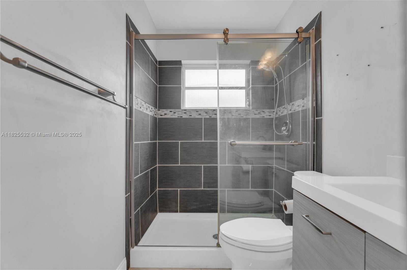 Small Image of 6915 NORTH WEST 17TH ST, Margate Number 33