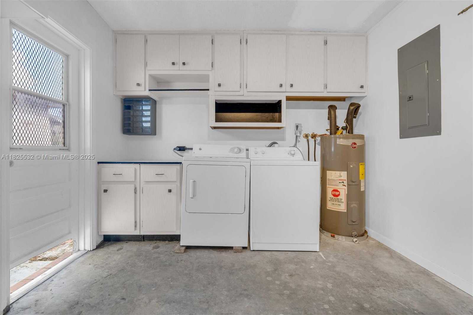 Small Image of 6915 NORTH WEST 17TH ST, Margate Number 46