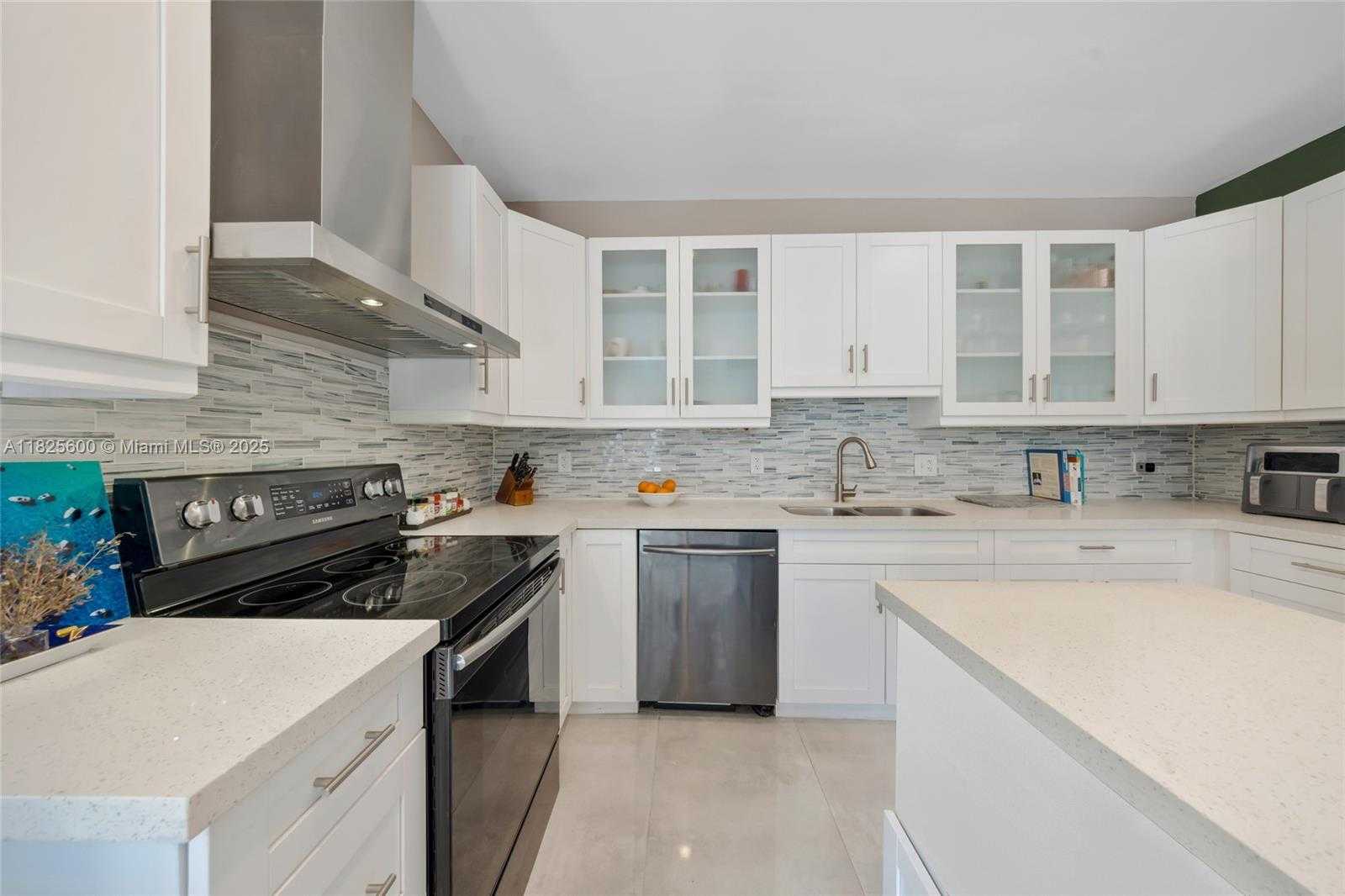 Small Image of 120 NORTH WEST 49TH ST, Miami Number 11