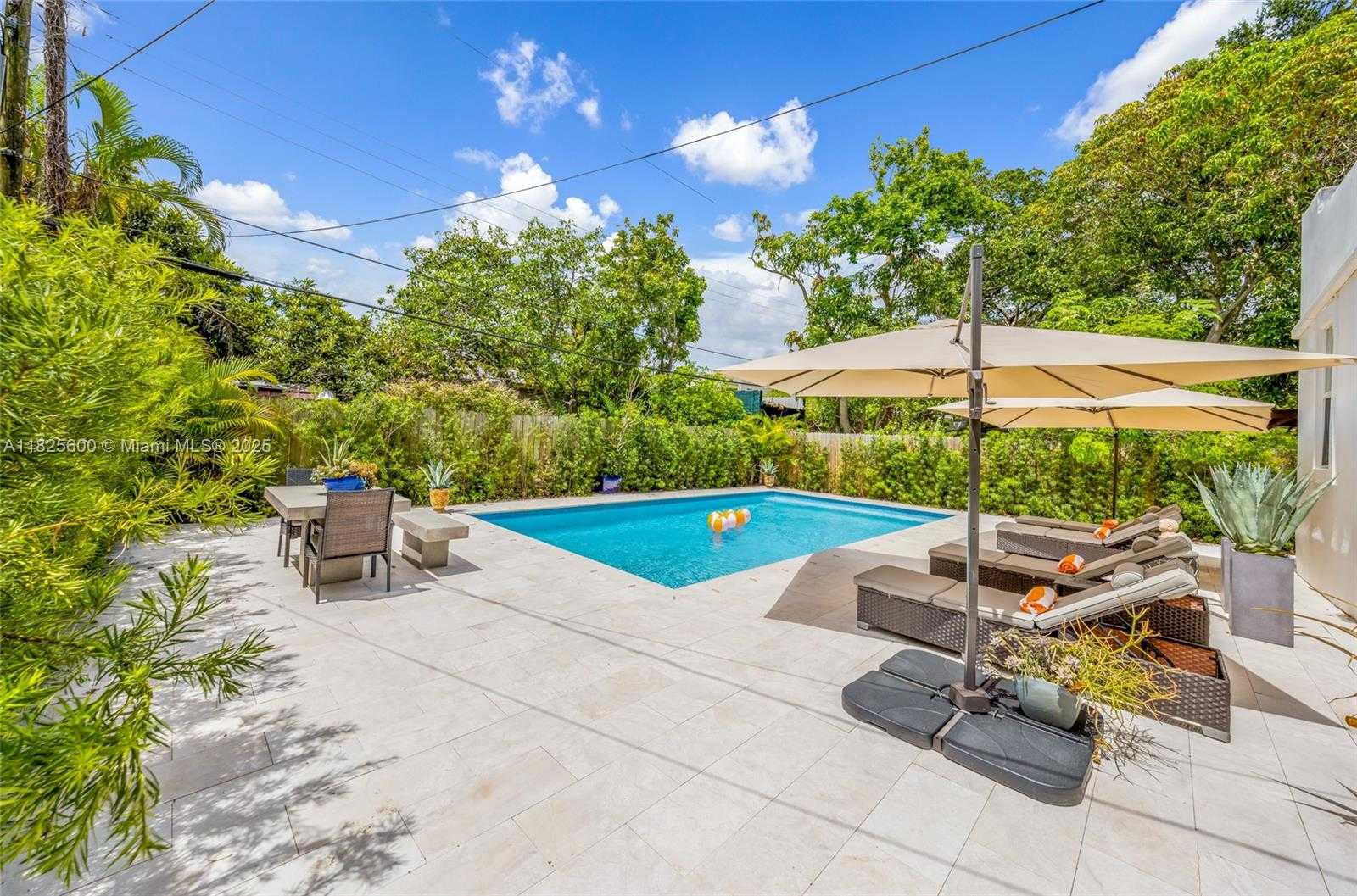 Small Image of 120 NORTH WEST 49TH ST, Miami Number 22