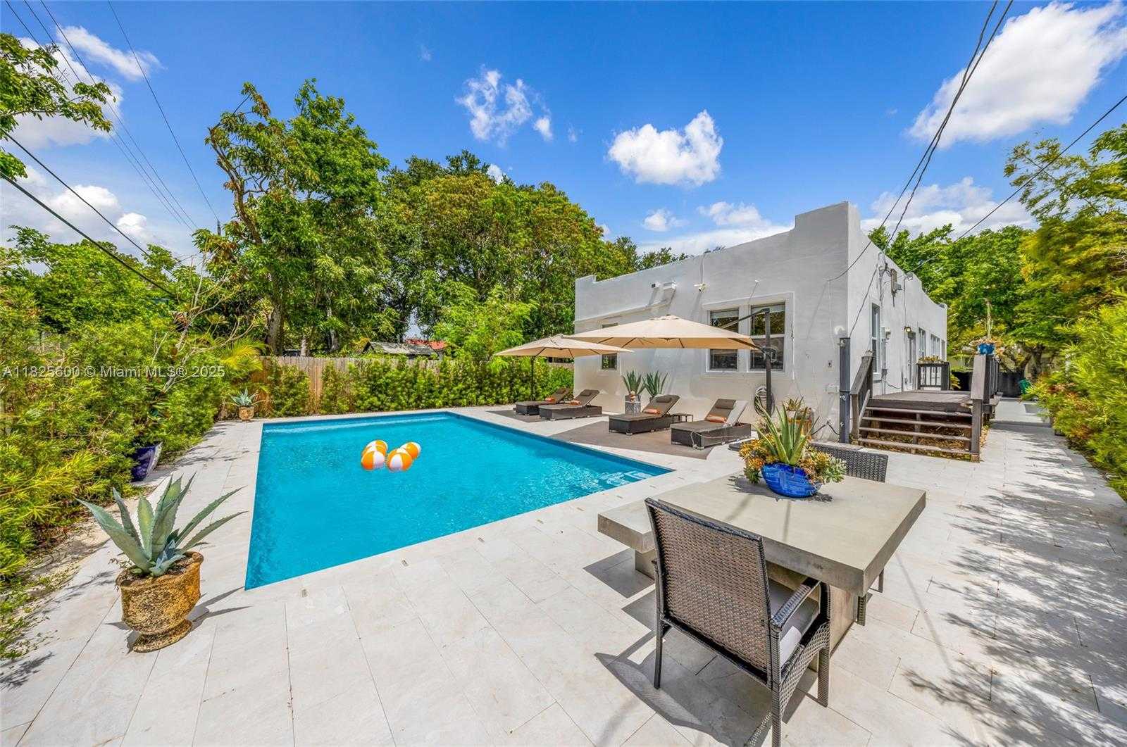 Small Image of 120 NORTH WEST 49TH ST, Miami Number 23