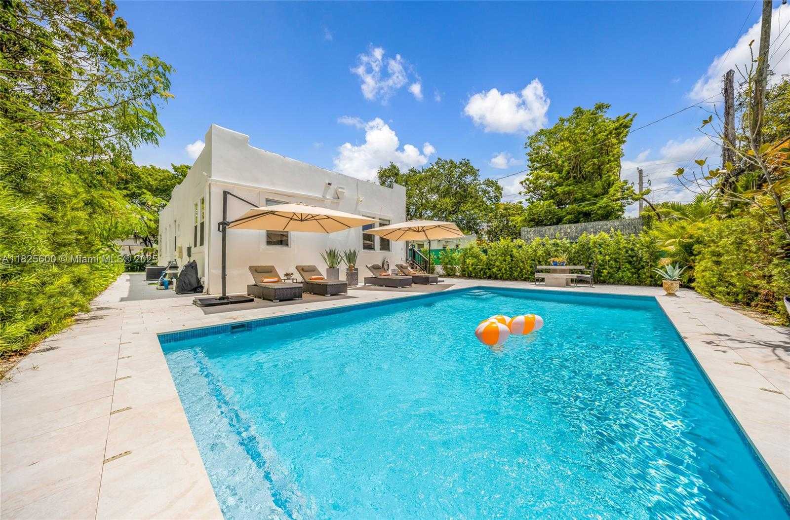 Small Image of 120 NORTH WEST 49TH ST, Miami Number 24