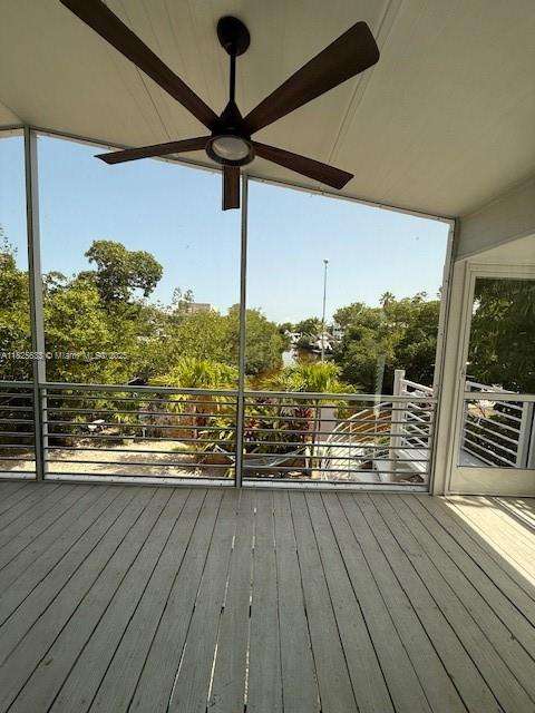 Small Image of 380 MAHOGANY DR, Key Largo Number 8