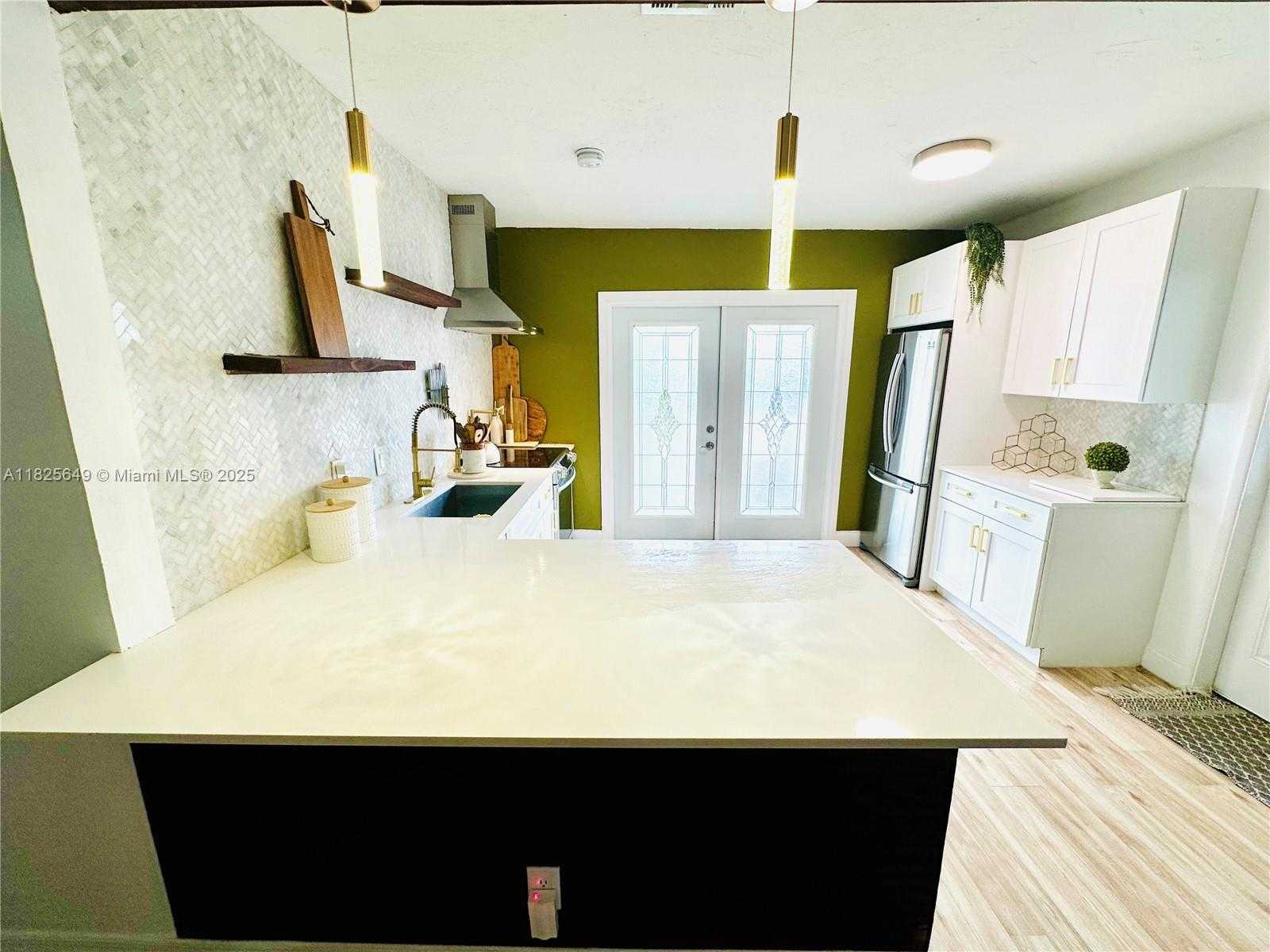 Small Image of 305 SOUTH WEST 24TH AVE, Fort Lauderdale Number 24