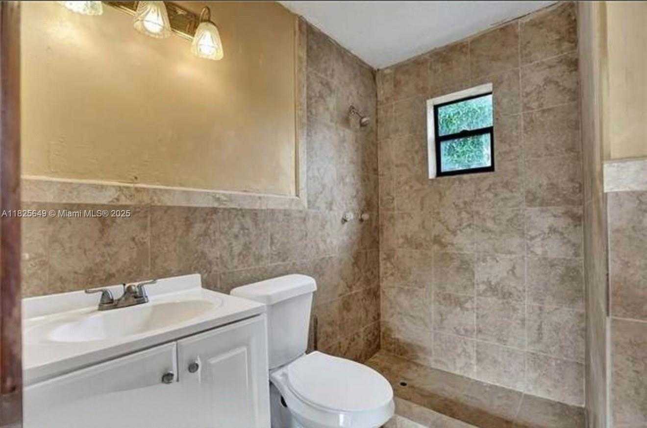 Small Image of 305 SOUTH WEST 24TH AVE, Fort Lauderdale Number 41