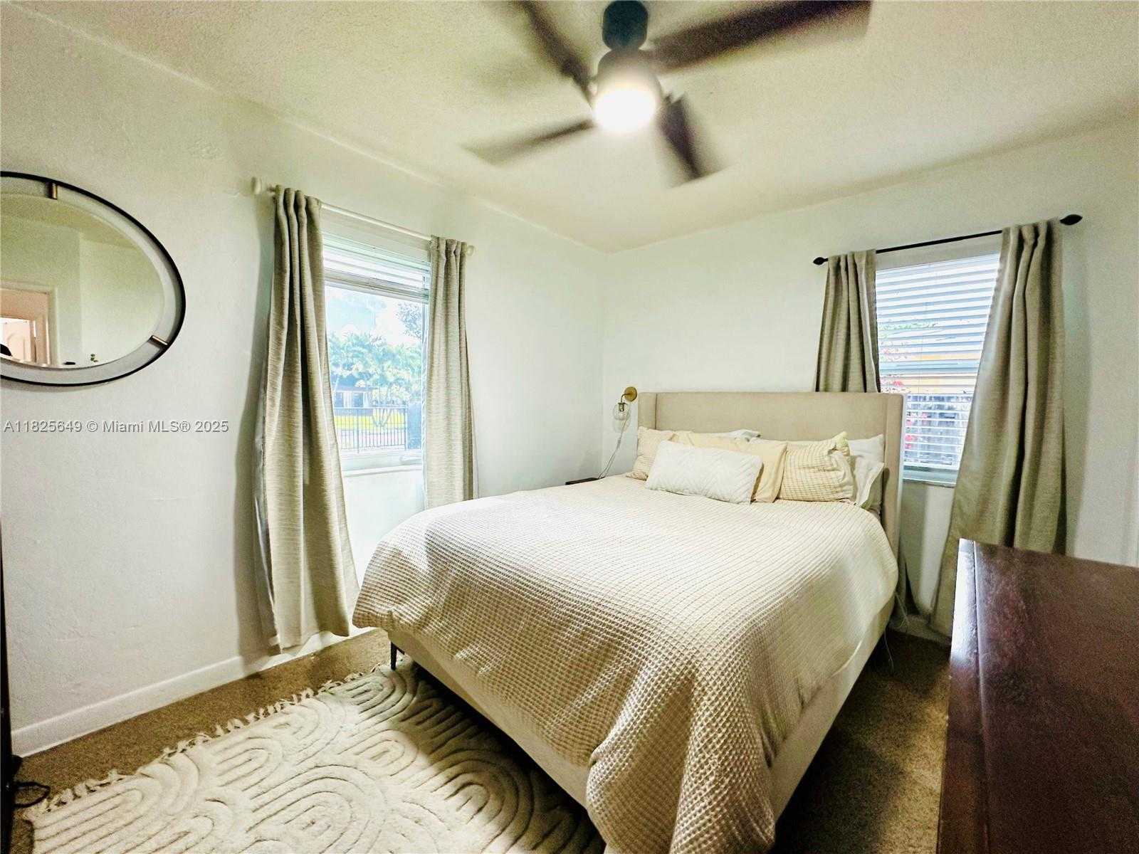 Small Image of 305 SOUTH WEST 24TH AVE, Fort Lauderdale Number 45