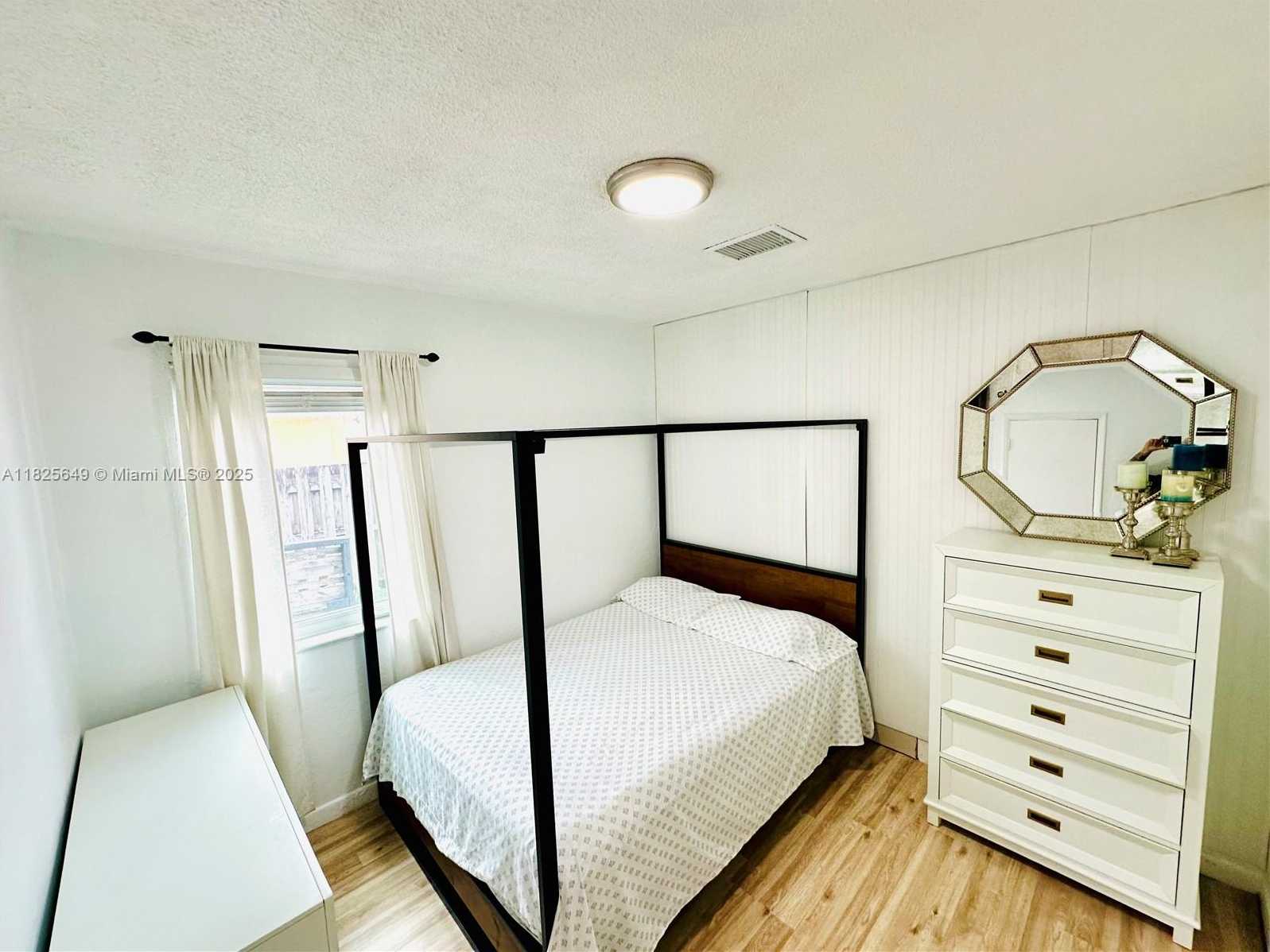 Small Image of 305 SOUTH WEST 24TH AVE, Fort Lauderdale Number 52