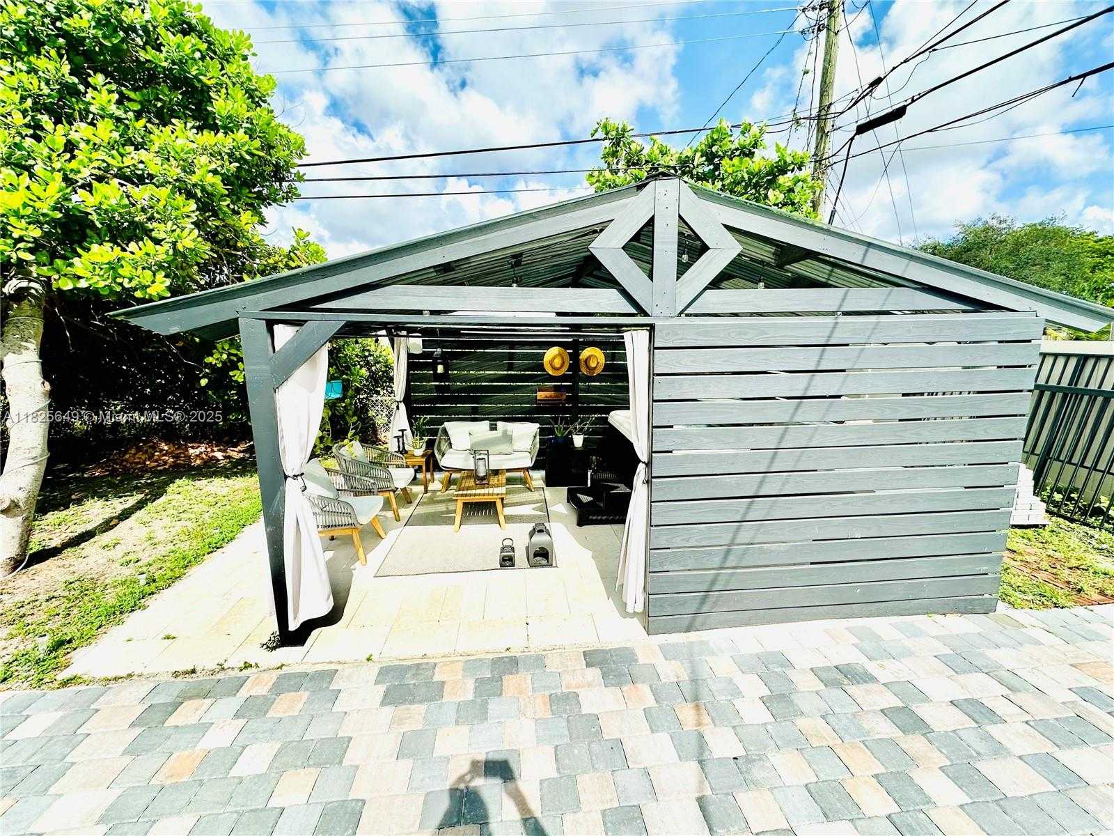 Small Image of 305 SOUTH WEST 24TH AVE, Fort Lauderdale Number 7