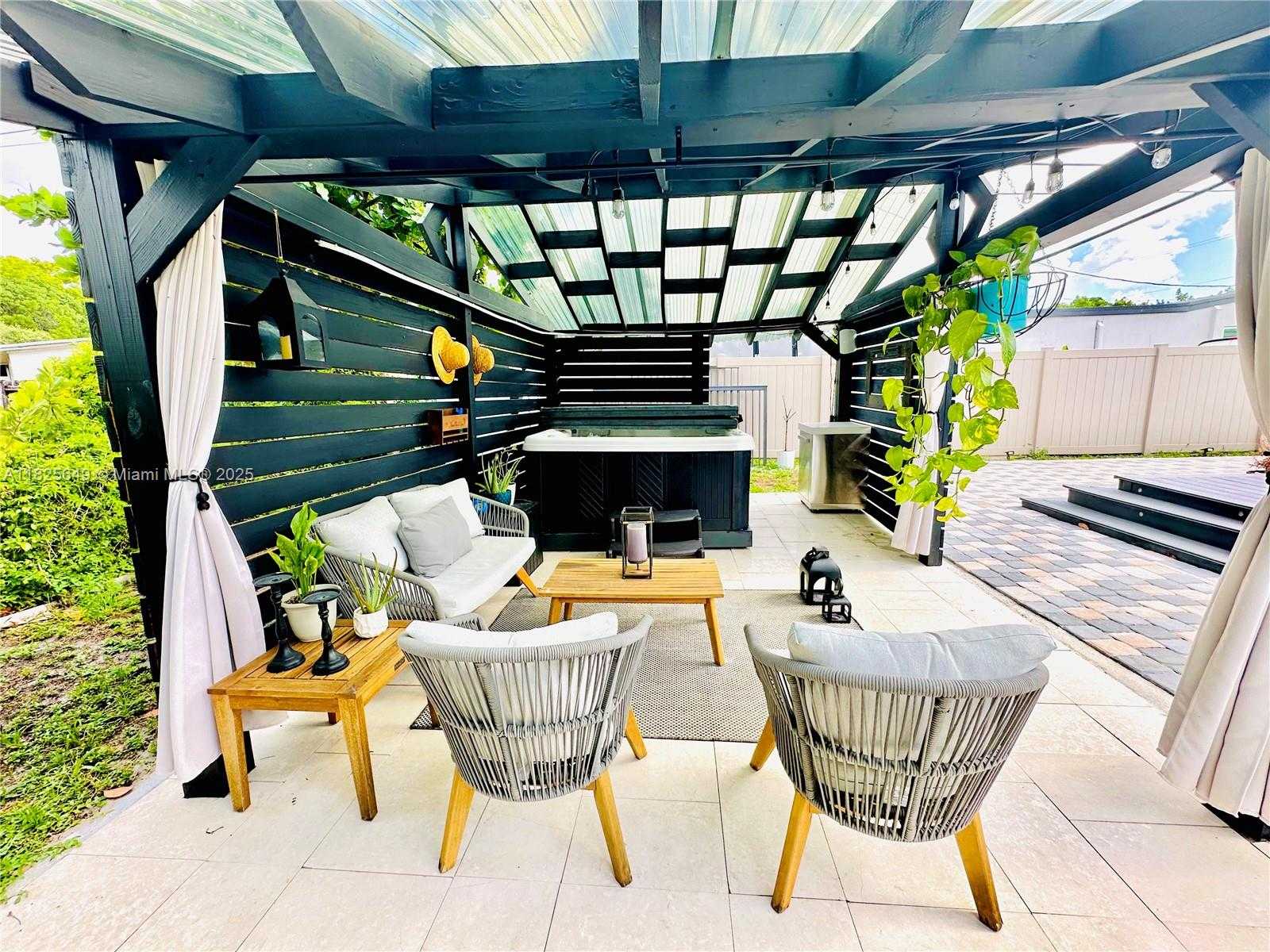 Small Image of 305 SOUTH WEST 24TH AVE, Fort Lauderdale Number 9