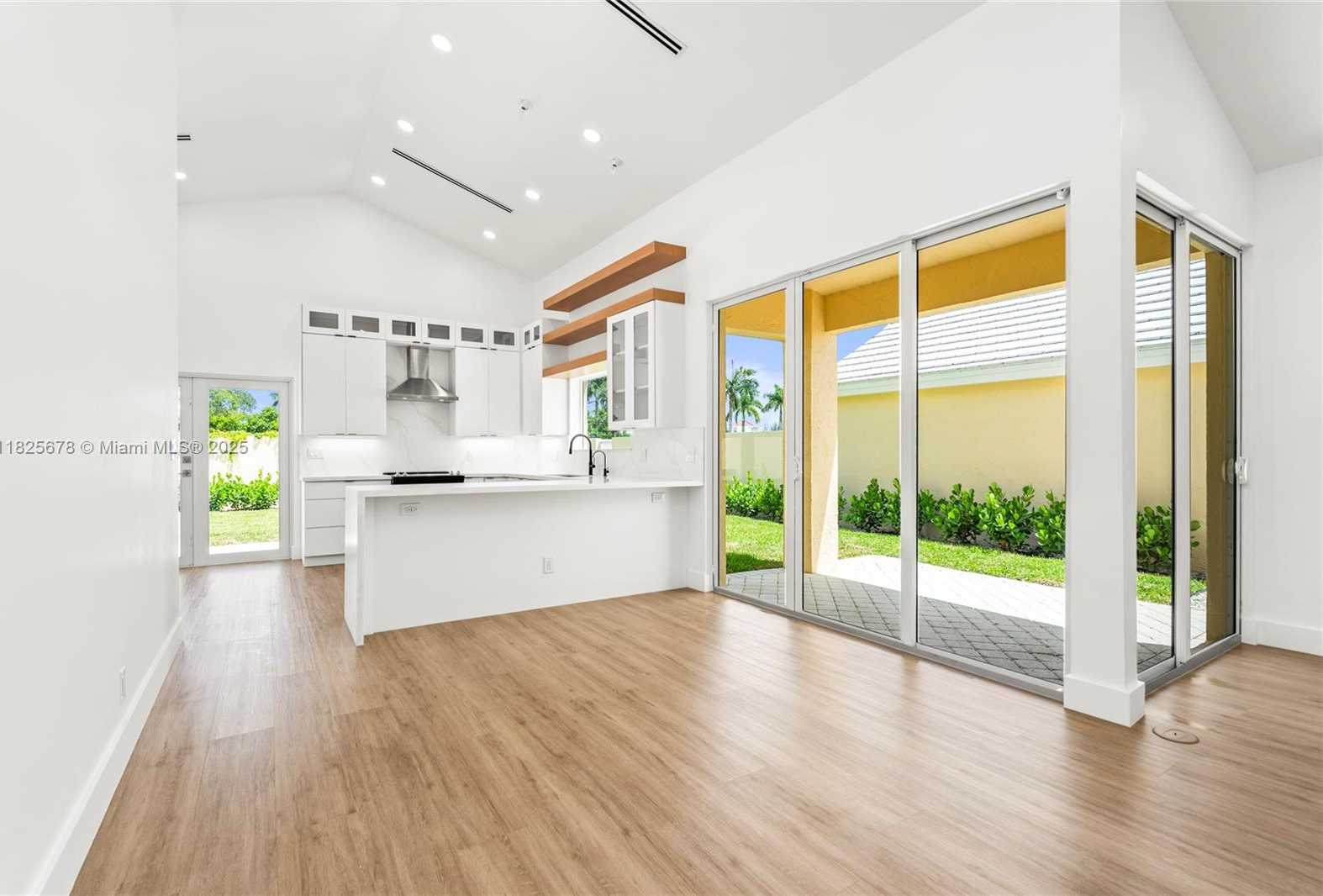 Small Image of 9047 BAYBURY LN, West Palm Beach Number 15